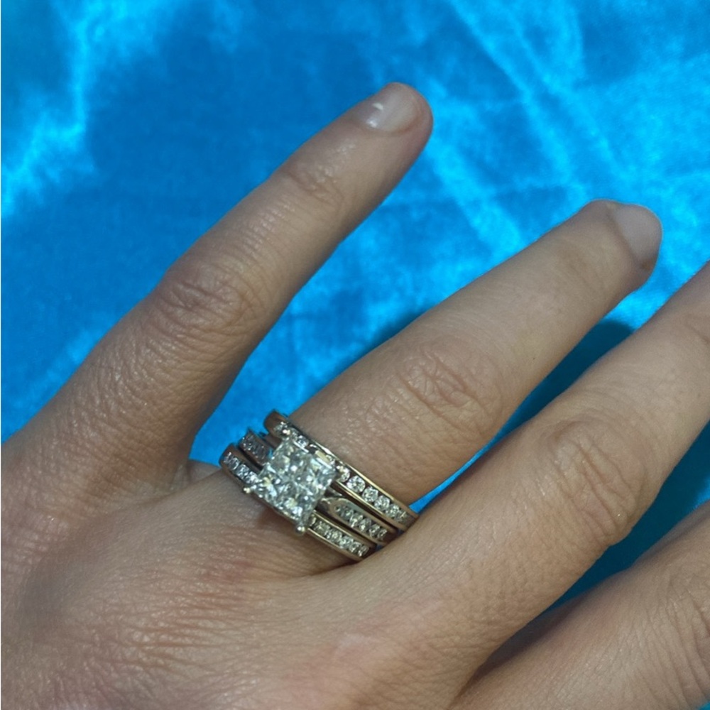 Elegant Gold and Silver Women's Ring Set